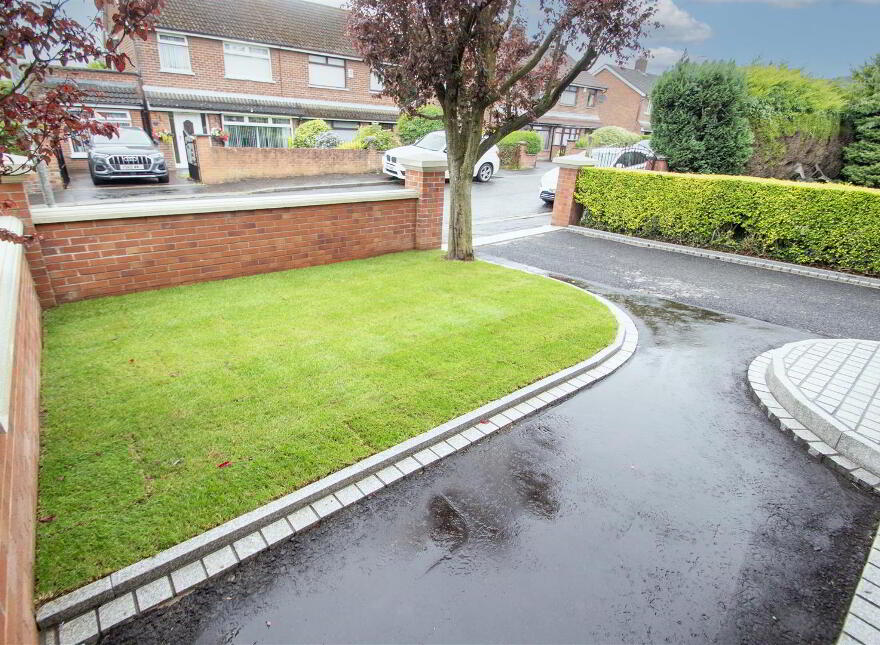 17 Stewartstown Park, Off Stewartstown Road, Belfast, BT11 9GH