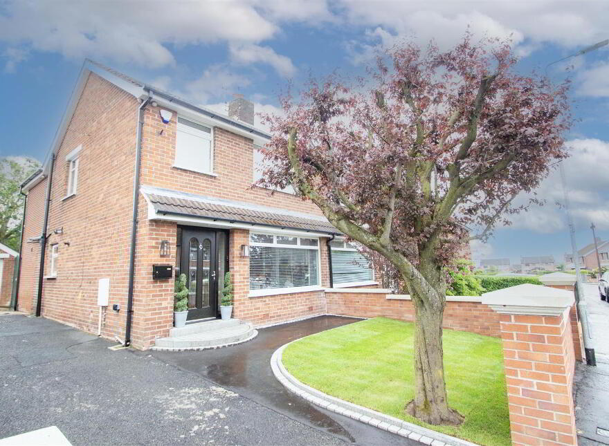 17 Stewartstown Park, Off Stewartstown Road, Belfast, BT11 9GH
