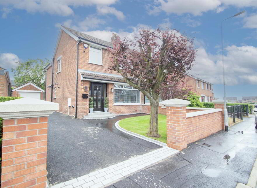 17 Stewartstown Park, Off Stewartstown Road, Belfast, BT11 9GH