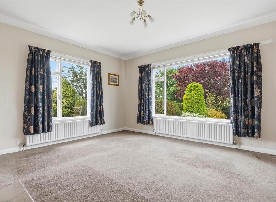 30 Carsonstown Road, Saintfield, Ballynahinch, BT24 7EA
