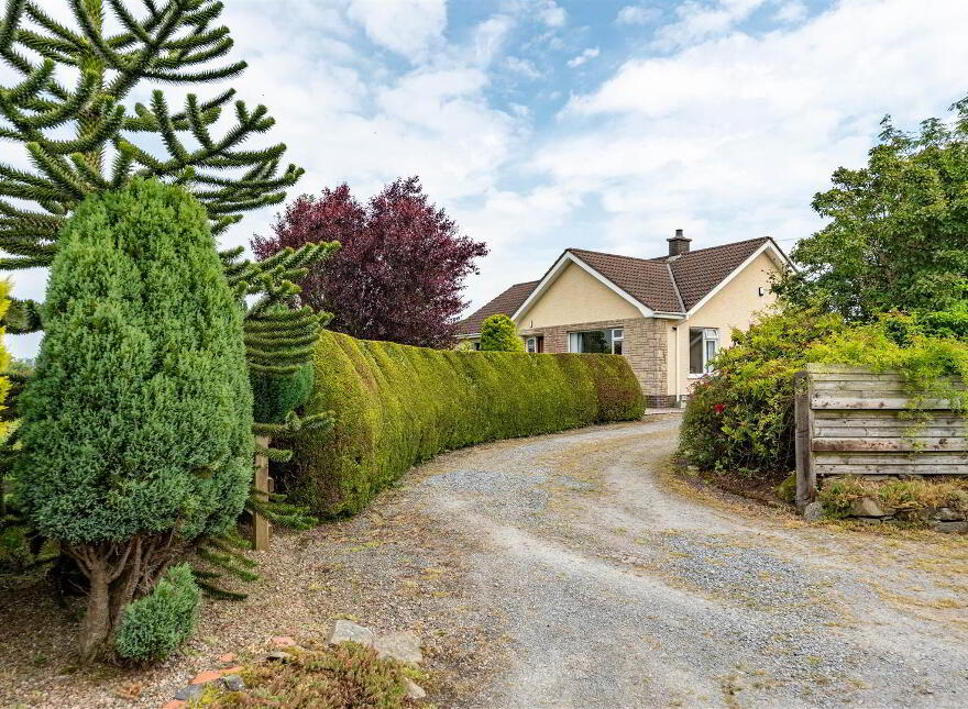 30 Carsonstown Road, Saintfield, Ballynahinch, BT24 7EA