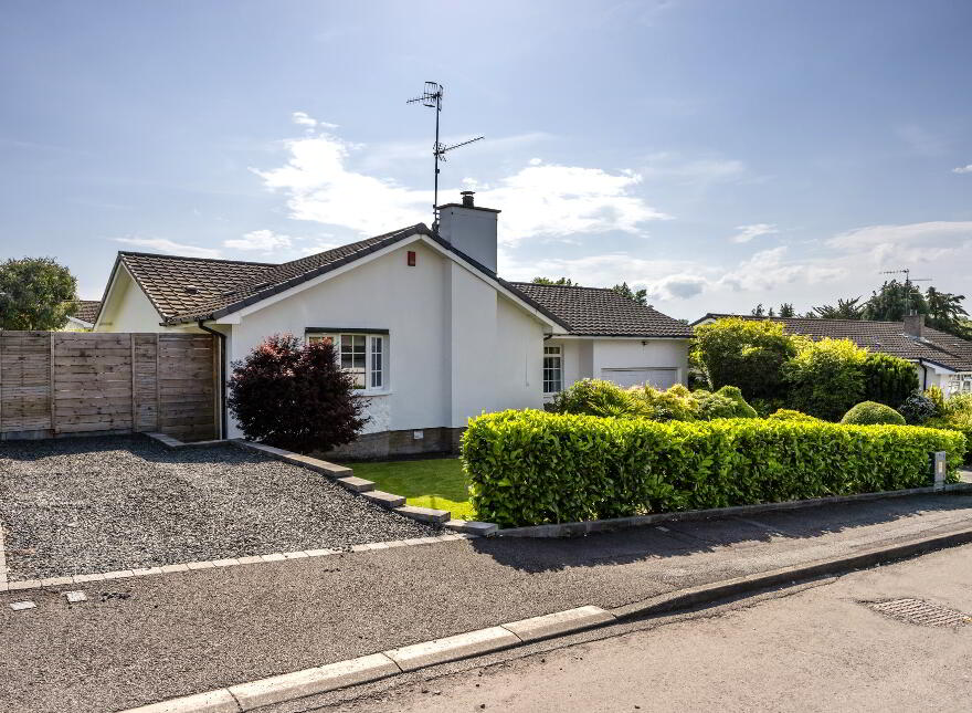 4 Meadowvale, Hillsborough Old Road, Lisburn, BT27 5RX