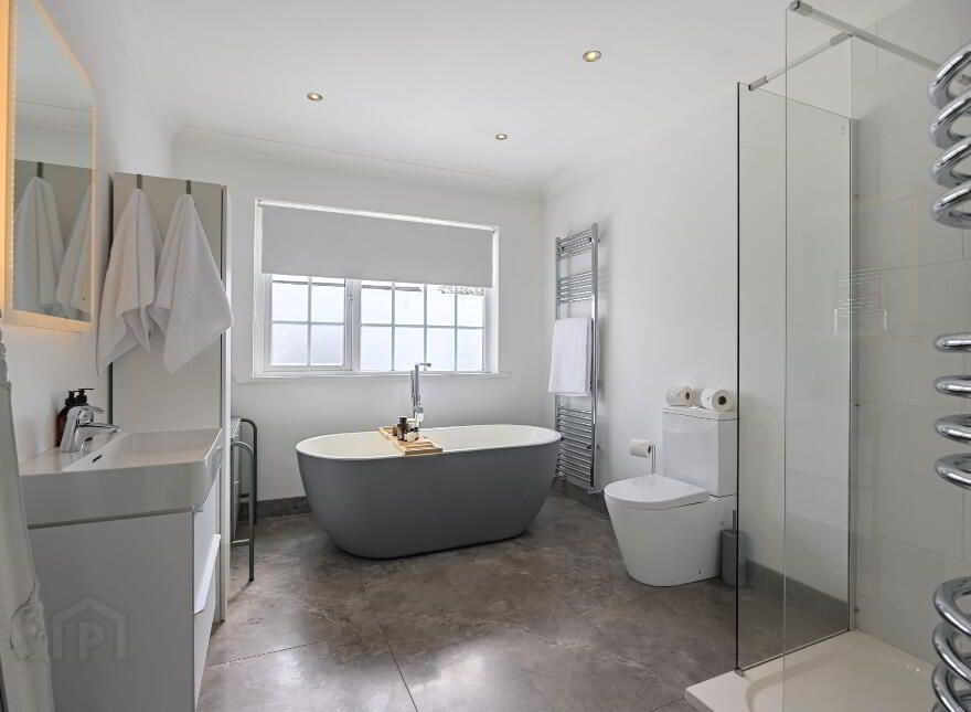 4 Meadowvale, Hillsborough Old Road, Lisburn, BT27 5RX