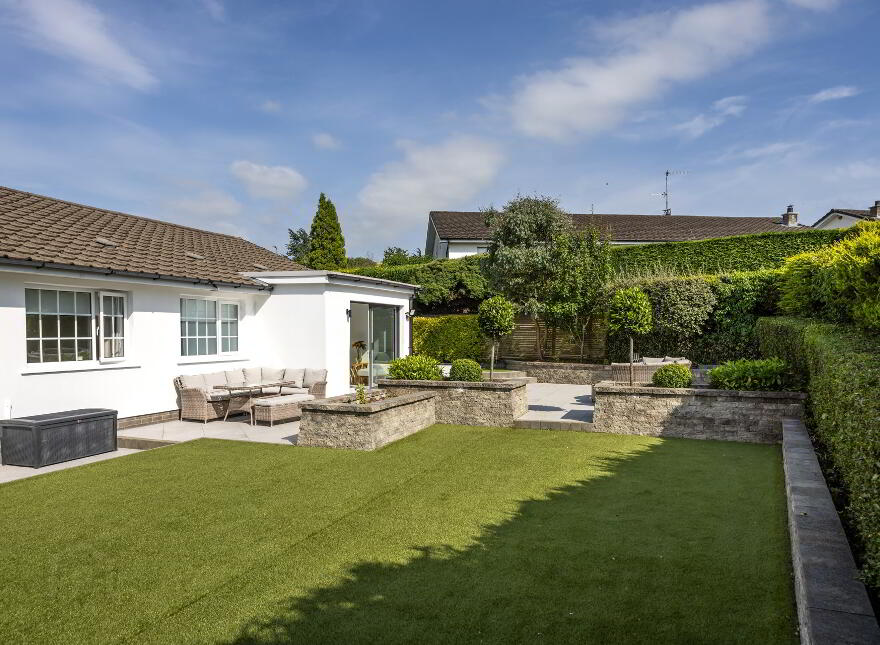 4 Meadowvale, Hillsborough Old Road, Lisburn, BT27 5RX