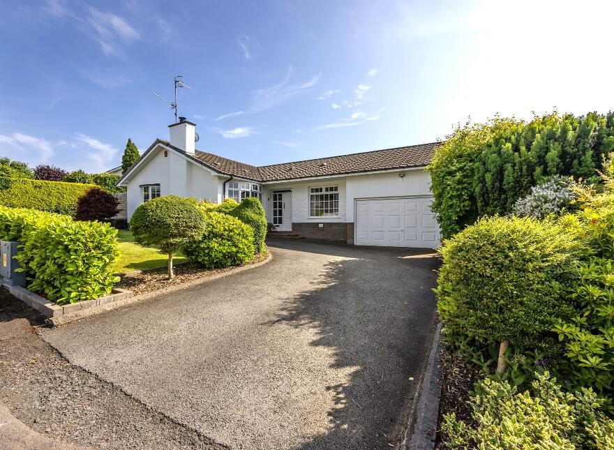 4 Meadowvale, Hillsborough Old Road, Lisburn, BT27 5RX