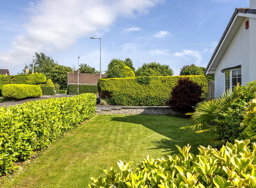 4 Meadowvale, Hillsborough Old Road, Lisburn, BT27 5RX