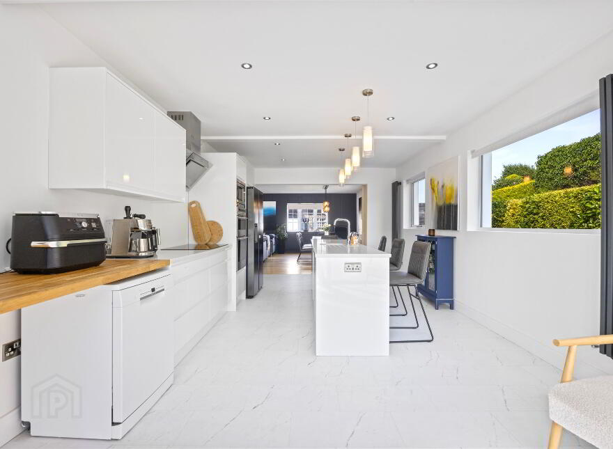 4 Meadowvale, Hillsborough Old Road, Lisburn, BT27 5RX