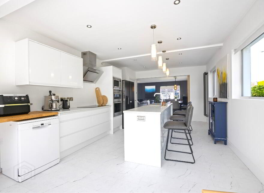 4 Meadowvale, Hillsborough Old Road, Lisburn, BT27 5RX