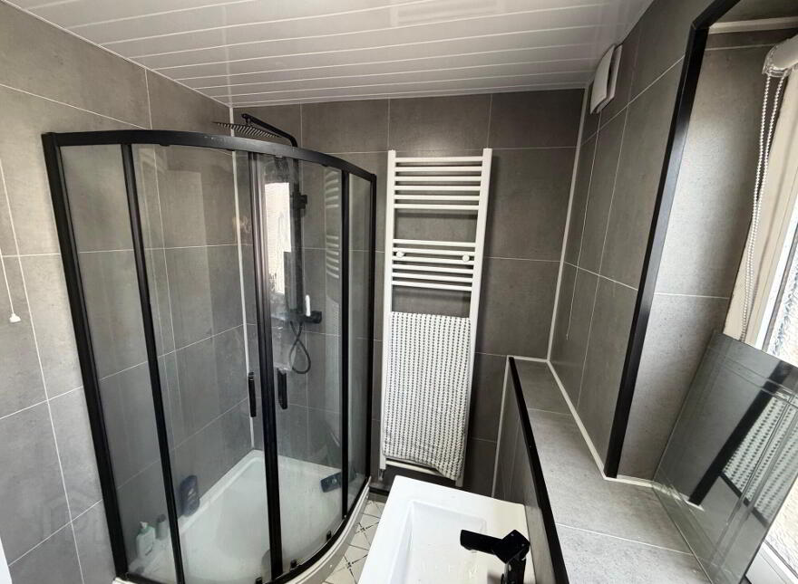 Apt 1 Ascot House, Windsor Avenue North, Belfast, BT9 6EL