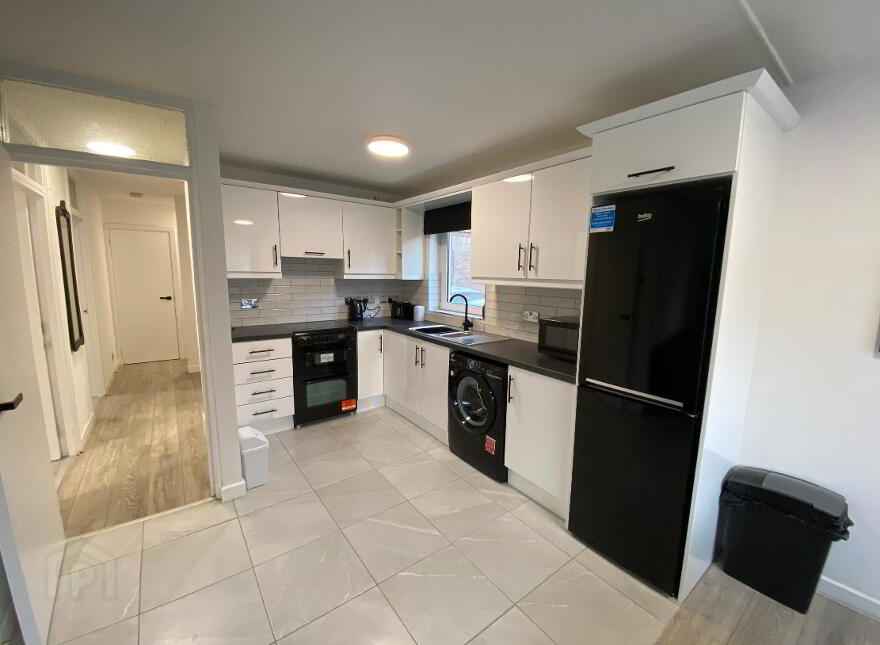 Apt 1 Ascot House, Windsor Avenue North, Belfast, BT9 6EL