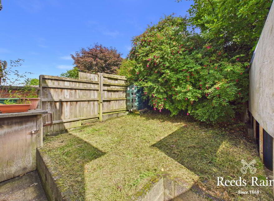 20 Castlemore Avenue, Upper Knockbreda Road, Belfast, BT6 9RF