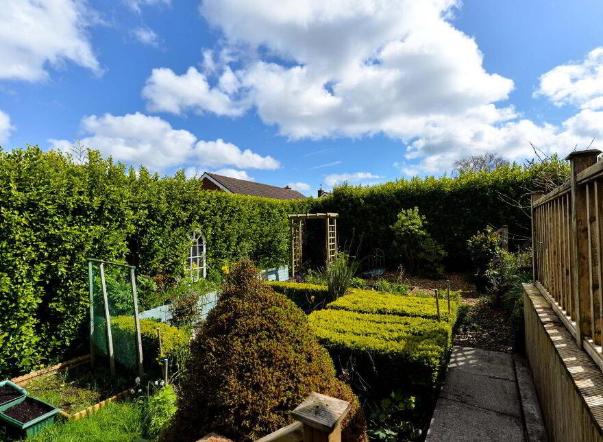 2 Copeland Avenue, Comber, Newtownards, BT23 5HX