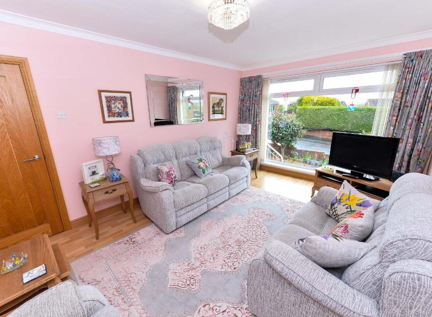 2 Copeland Avenue, Comber, Newtownards, BT23 5HX