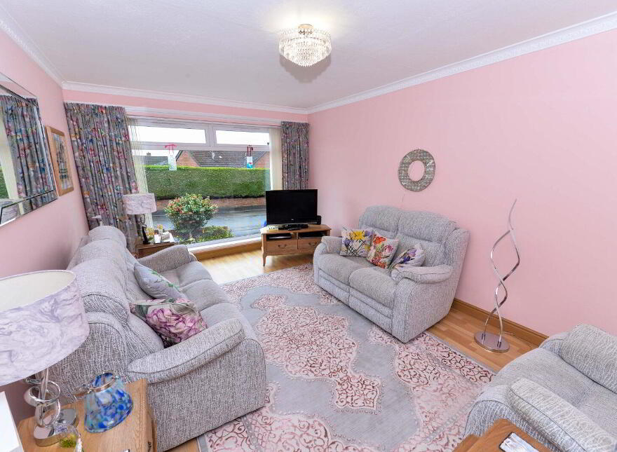 2 Copeland Avenue, Comber, Newtownards, BT23 5HX