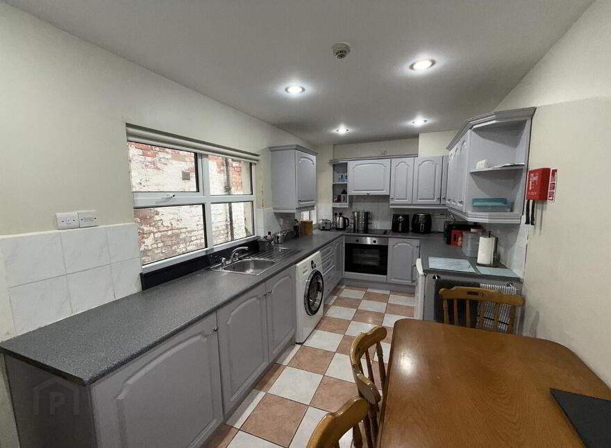 33 Edinburgh Street, Belfast, BT9 7DS