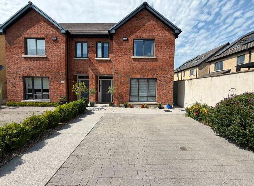 28 Maydenhayes Crescent, Donacarney, A92XH3C