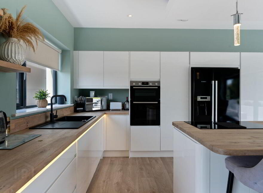 Boardee, Carrigaline, P43FT63