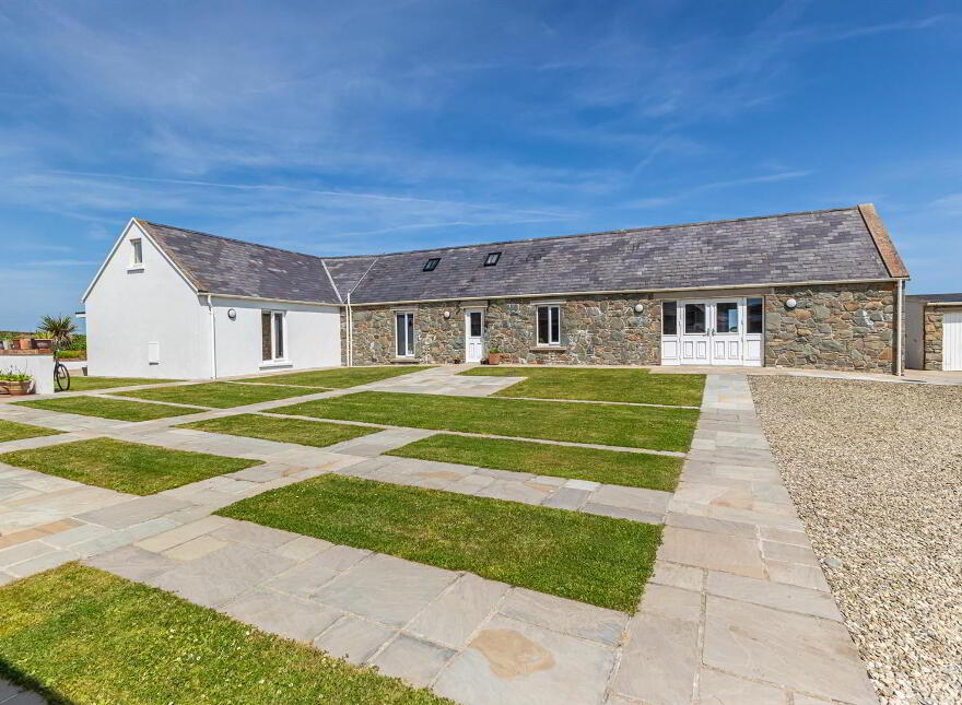 8 And 8a, Kearney Road, Portaferry, Newtownards, BT22 1QF