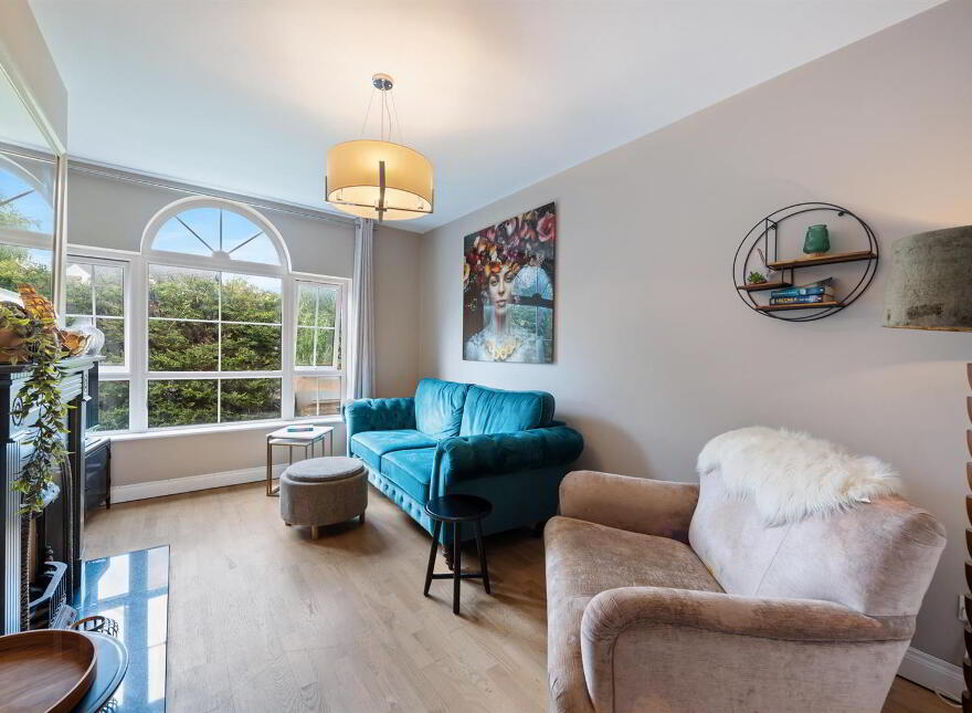 4 Barnetts Court Mews, Belfast, BT5 7FJ