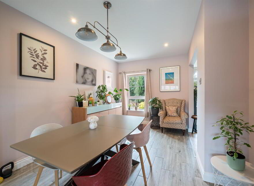 4 Barnetts Court Mews, Belfast, BT5 7FJ