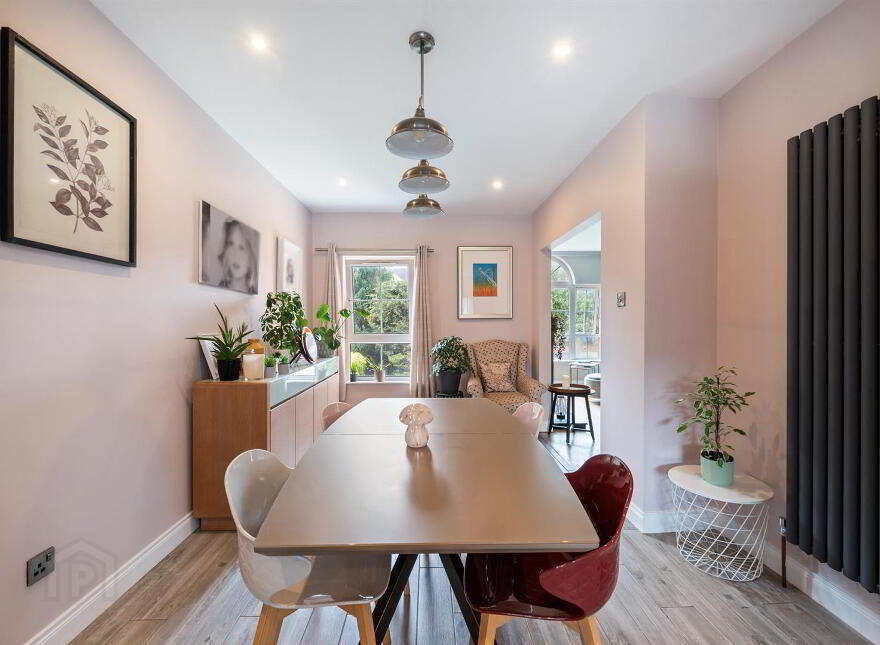 4 Barnetts Court Mews, Belfast, BT5 7FJ