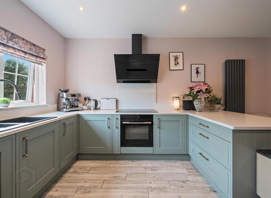 4 Barnetts Court Mews, Belfast, BT5 7FJ