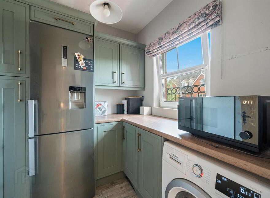 4 Barnetts Court Mews, Belfast, BT5 7FJ