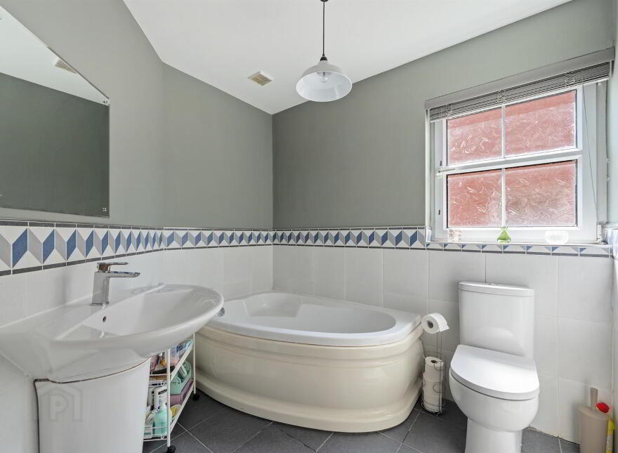 4 Barnetts Court Mews, Belfast, BT5 7FJ