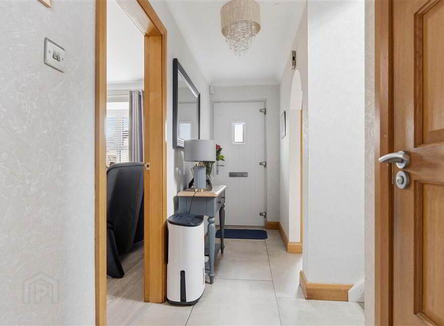 6 The Meadows, Broughshane, Ballymena, BT43 7NG