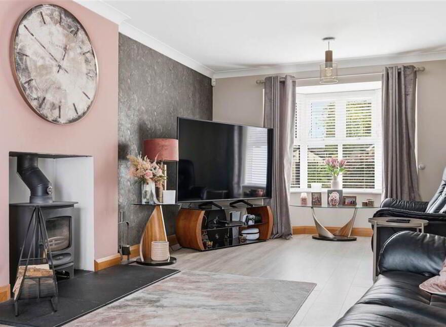 6 The Meadows, Broughshane, Ballymena, BT43 7NG