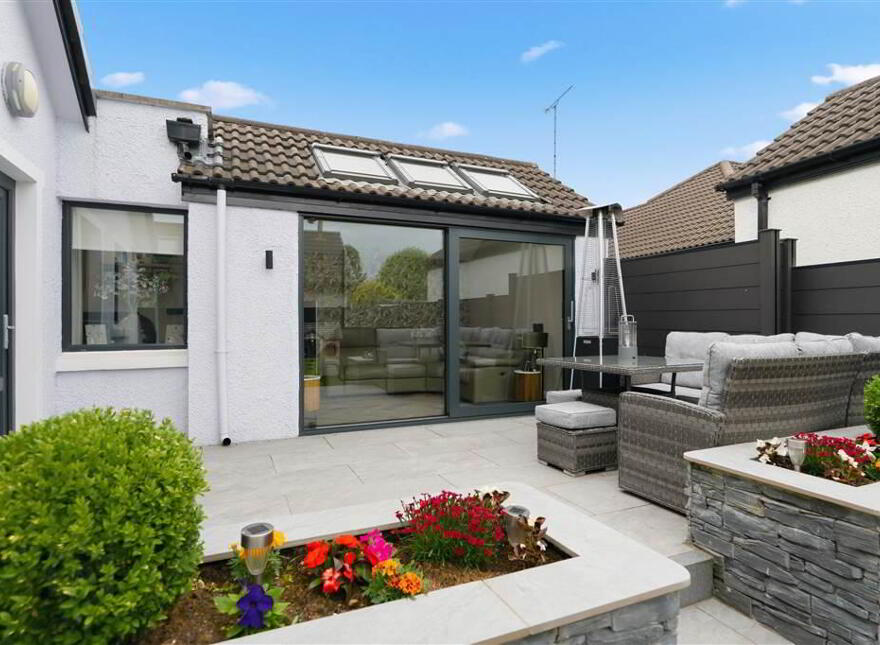 6 The Meadows, Broughshane, Ballymena, BT43 7NG