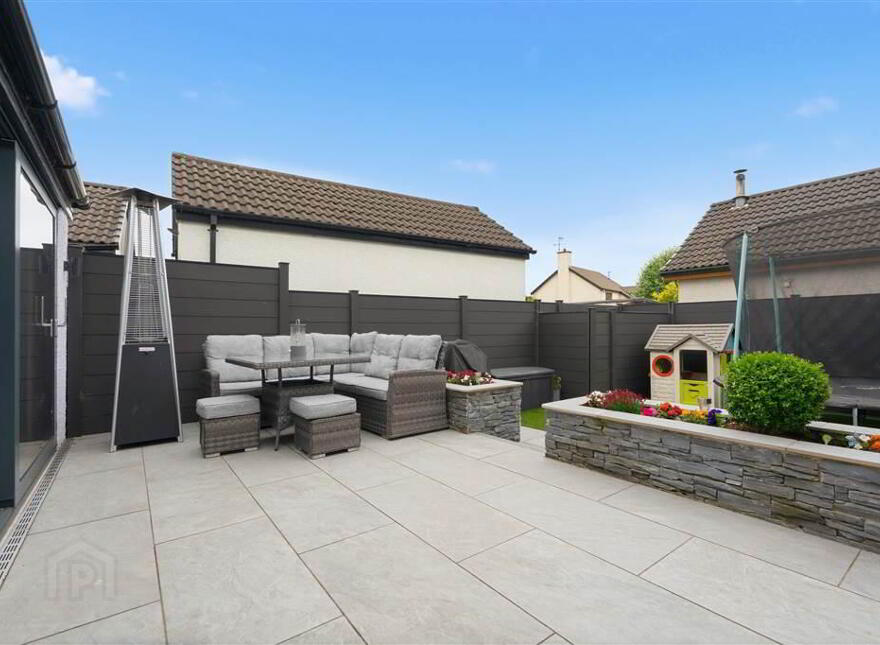 6 The Meadows, Broughshane, Ballymena, BT43 7NG