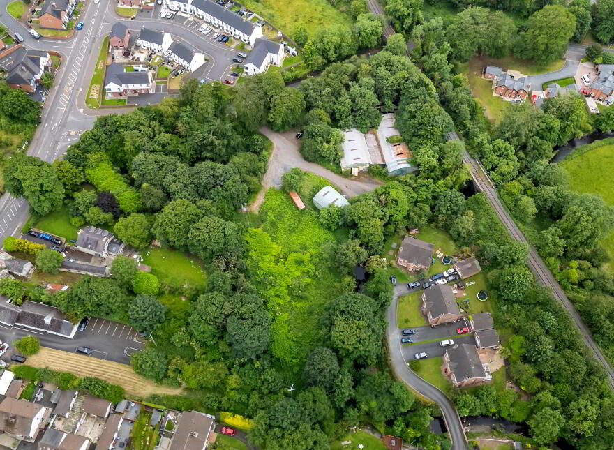 5 Glen Road, Glenavy, BT29 4LT