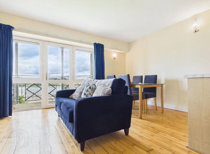 28 Carleton Village Apartments, Youghal, P36E940