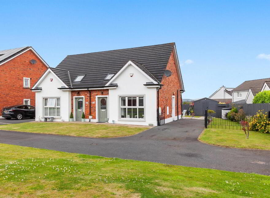 10 Foxton Court, Newtownabbey, BT36 5FT