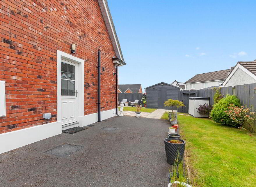 10 Foxton Court, Newtownabbey, BT36 5FT