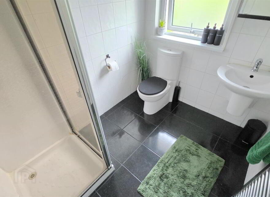 38 Ballyvallagh Road, Carrickfergus, BT40 3NA