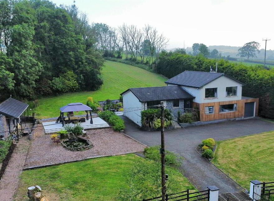 38 Ballyvallagh Road, Carrickfergus, BT40 3NA