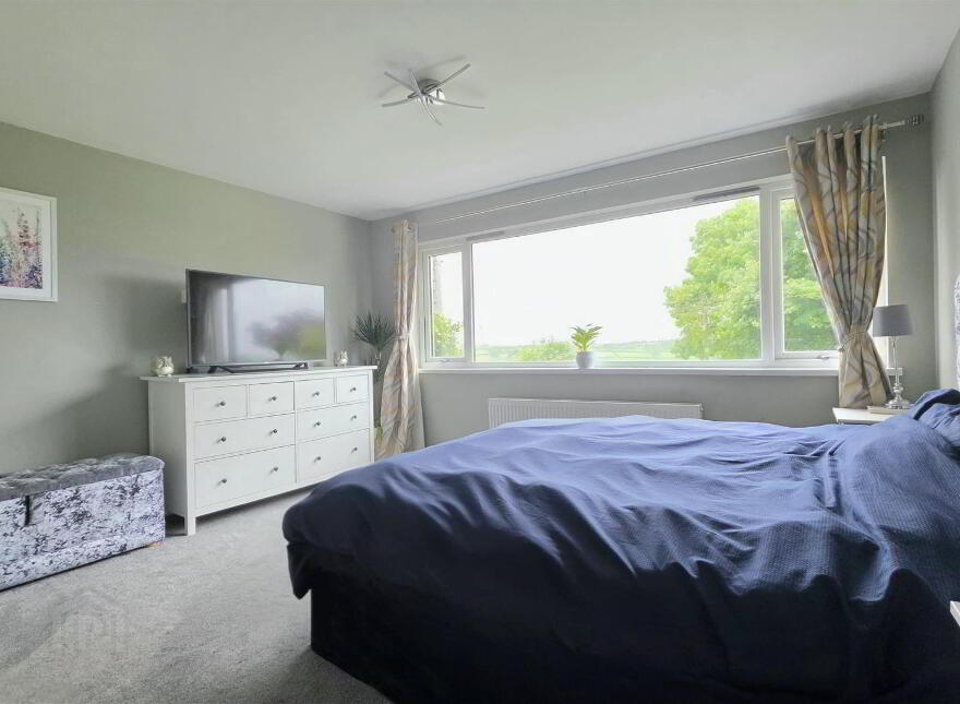 38 Ballyvallagh Road, Carrickfergus, BT40 3NA