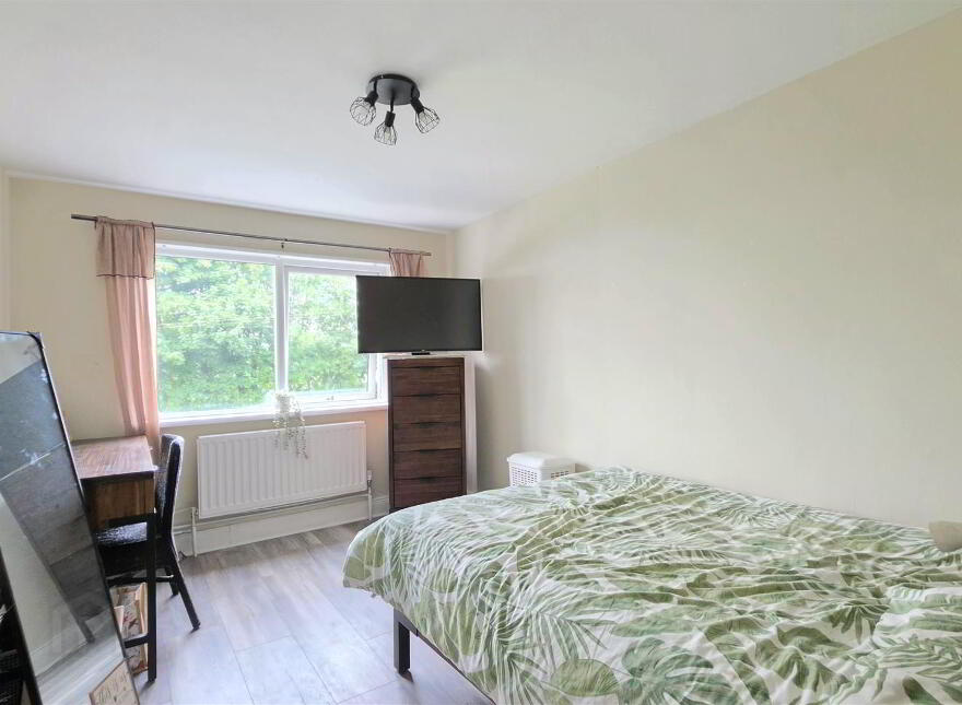 38 Ballyvallagh Road, Carrickfergus, BT40 3NA