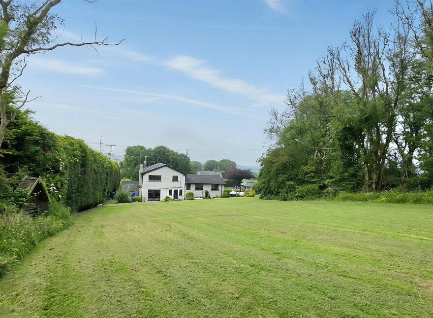 38 Ballyvallagh Road, Carrickfergus, BT40 3NA