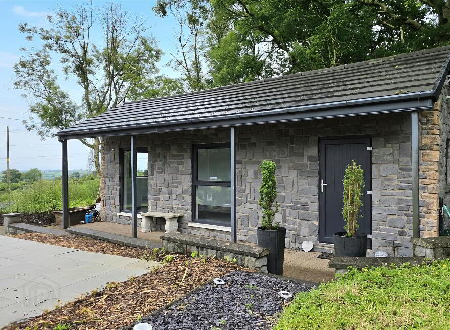 38 Ballyvallagh Road, Carrickfergus, BT40 3NA