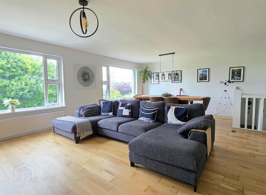 38 Ballyvallagh Road, Carrickfergus, BT40 3NA