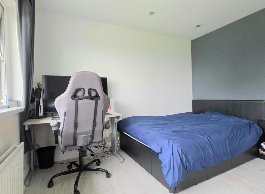 38 Ballyvallagh Road, Carrickfergus, BT40 3NA