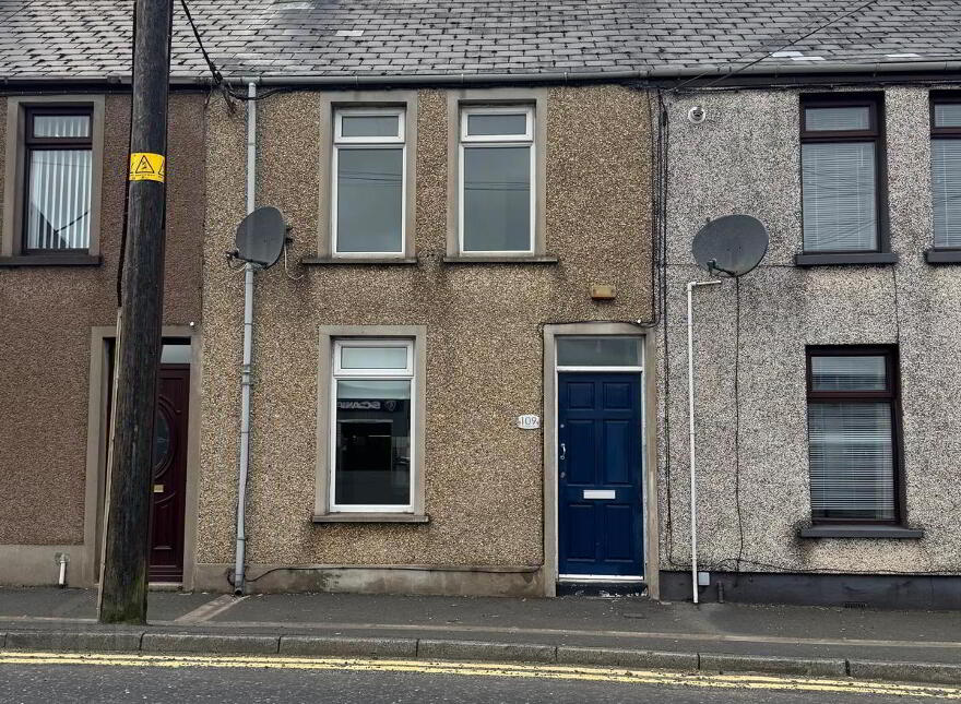 109 Circular Road, Larne, BT40 3AQ