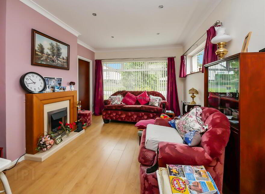 1 Lough Fine Park, Off The Hillsborough Road, Carryduff, Belfast, BT8 8PQ