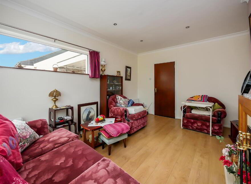 1 Lough Fine Park, Off The Hillsborough Road, Carryduff, Belfast, BT8 8PQ