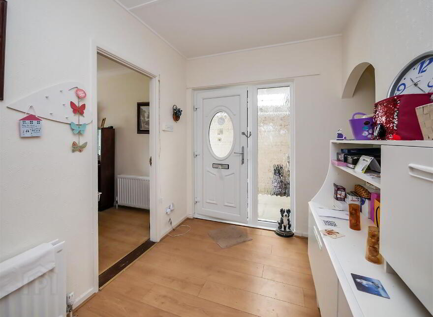 1 Lough Fine Park, Off The Hillsborough Road, Carryduff, Belfast, BT8 8PQ