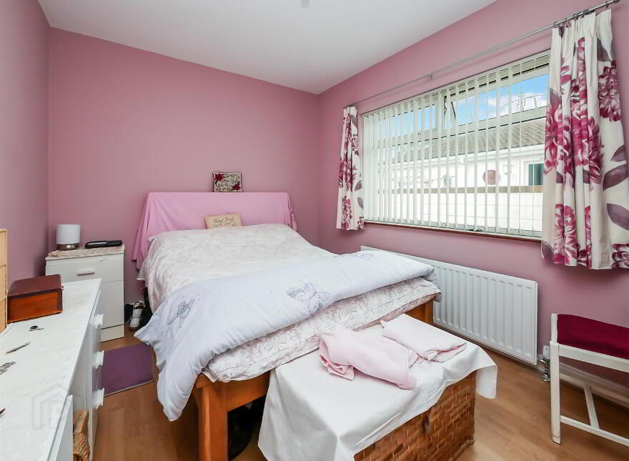 1 Lough Fine Park, Off The Hillsborough Road, Carryduff, Belfast, BT8 8PQ