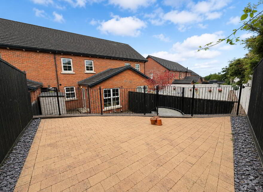 112 Sir Richard Wallace Walk, Lisburn, BT28 3RW